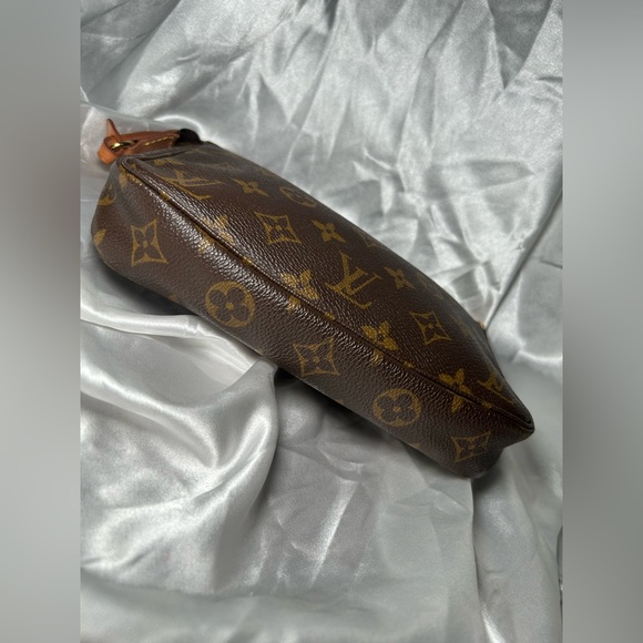 Authentic vintage Louis Vuitton pochette - Picture 6 of 8